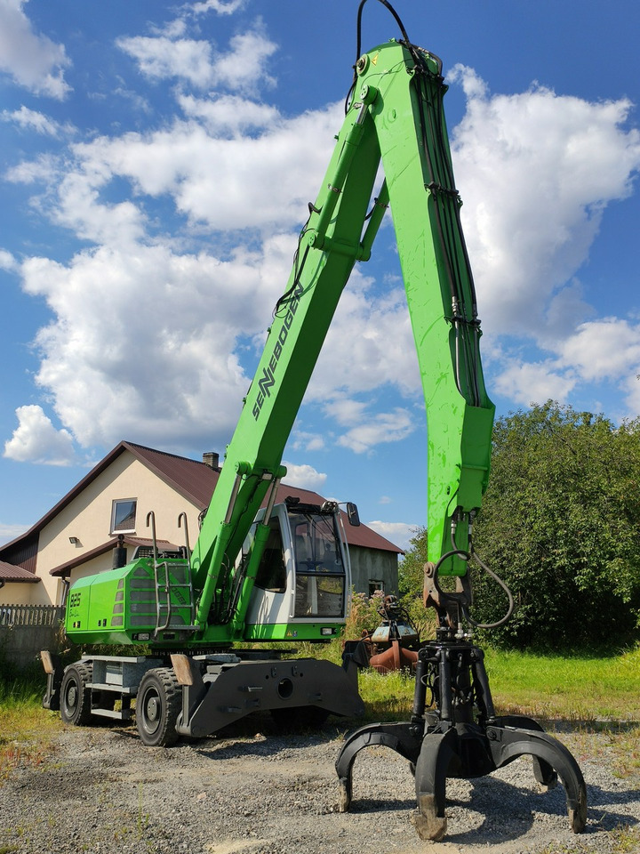 Sennebogen 825 Przeładunkowa Przemysłowa Zadbana Super Stan !!! - Excavator pentru manipulare de materiale: Foto 4 Sennebogen 825 Przeładunkowa Przemysłowa Zadbana Super Stan !!! - Excavator pentru manipulare de materiale: Foto 4