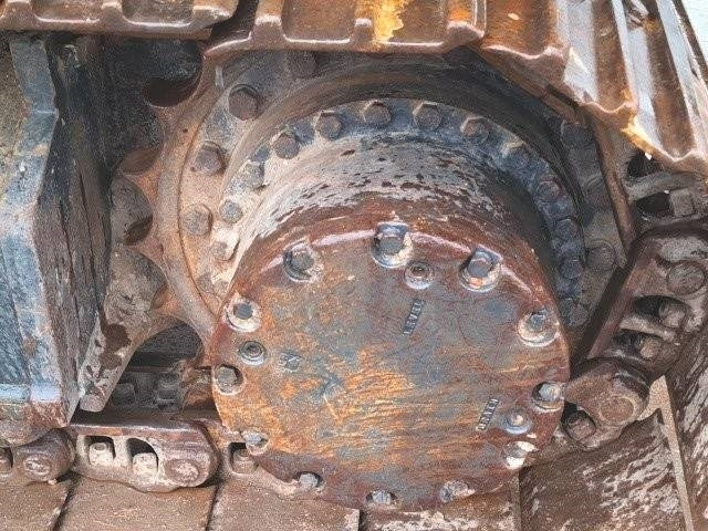 Excavator pe şenile Hitachi ZX 210 LC-6: Foto 8 Excavator pe şenile Hitachi ZX 210 LC-6: Foto 8