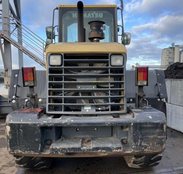 Komatsu WA 200 PT-5 - Încărcător frontal pe pneuri: Foto 3 Komatsu WA 200 PT-5 - Încărcător frontal pe pneuri: Foto 3