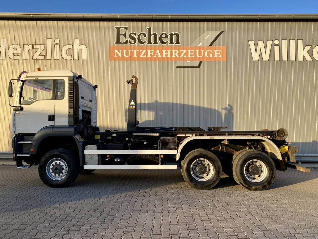 MAN TGA 33.390 6x6 BB - Camion cu cârlig: Foto 3 MAN TGA 33.390 6x6 BB - Camion cu cârlig: Foto 3
