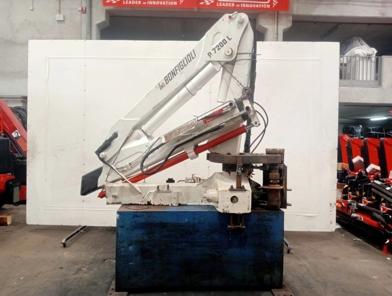 Grúa Bonfiglioli P.7200L - Macara montată pentru Camion: Foto 1 Grúa Bonfiglioli P.7200L - Macara montată pentru Camion: Foto 1