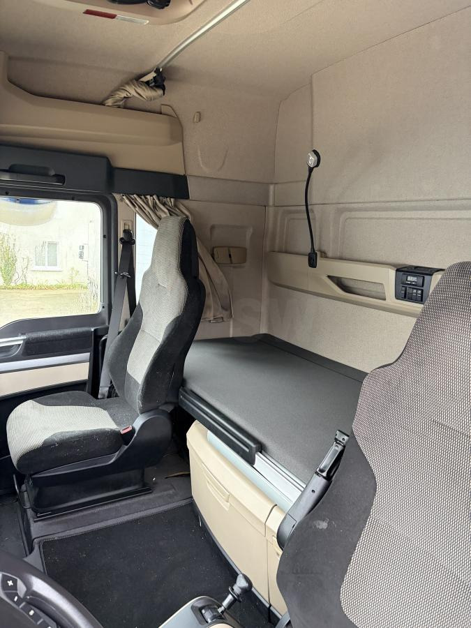 MAN TGX 18.460 - Cap tractor: Foto 3 MAN TGX 18.460 - Cap tractor: Foto 3