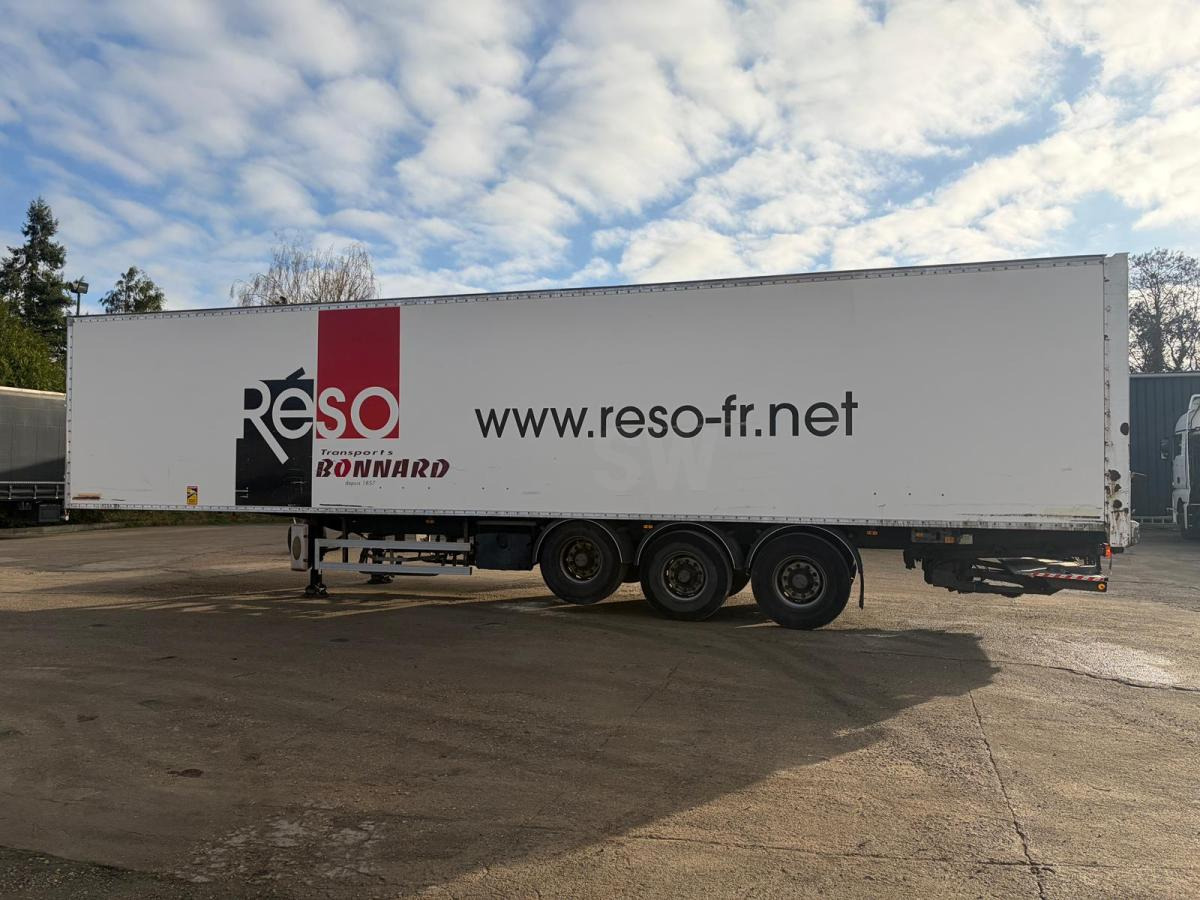 Fruehauf - Semiremorcă furgon: Foto 4 Fruehauf - Semiremorcă furgon: Foto 4