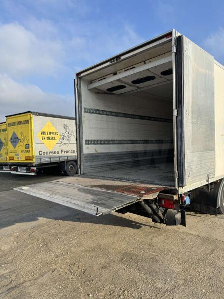 Camion frigider Iveco Eurocargo 160E30: Foto 8 Camion frigider Iveco Eurocargo 160E30: Foto 8