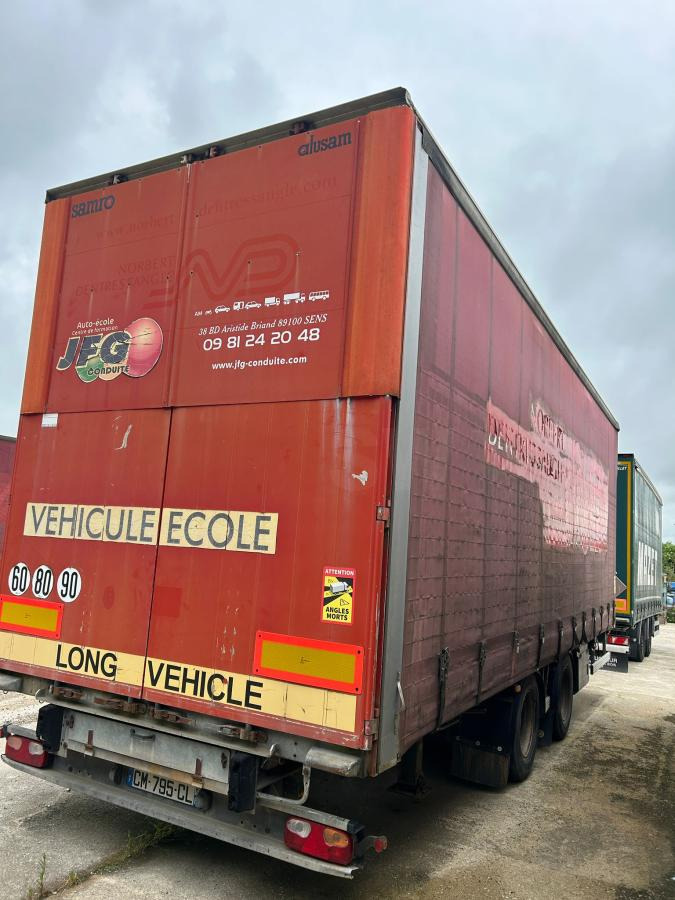 Remorcă cu prelată Samro: Foto 6