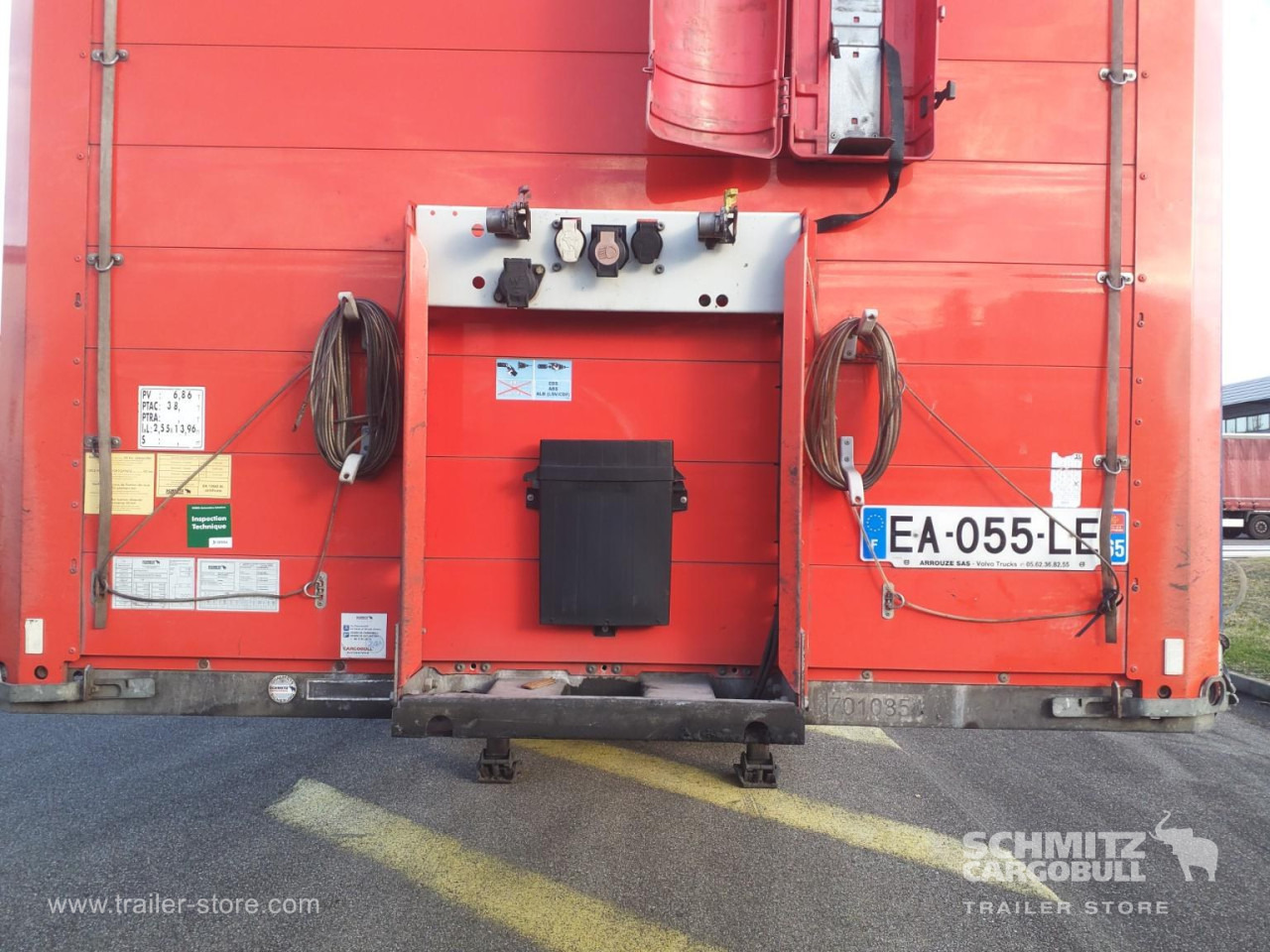 SCHMITZ Curtainsider Standard - Semiremorcă prelată: Foto 3 SCHMITZ Curtainsider Standard - Semiremorcă prelată: Foto 3