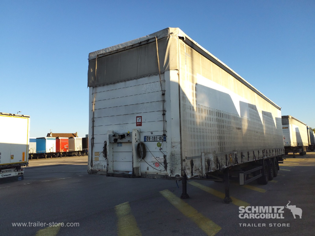 SCHMITZ Curtainsider Standard - Semiremorcă prelată: Foto 5 SCHMITZ Curtainsider Standard - Semiremorcă prelată: Foto 5