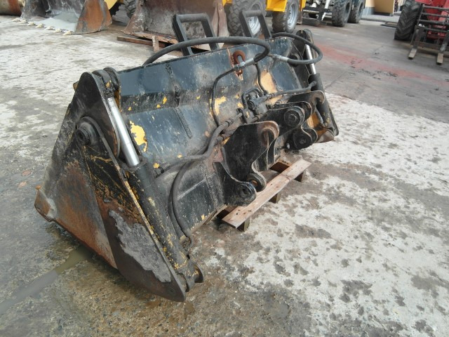 4 in 1 Schaufel (Klappschaufel) - Cupă incărcător: Foto 4 4 in 1 Schaufel (Klappschaufel) - Cupă incărcător: Foto 4