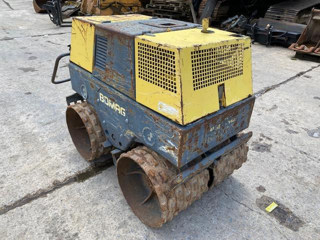 Bomag BW 850 T - Mini cilindru compactor: Foto 2 Bomag BW 850 T - Mini cilindru compactor: Foto 2