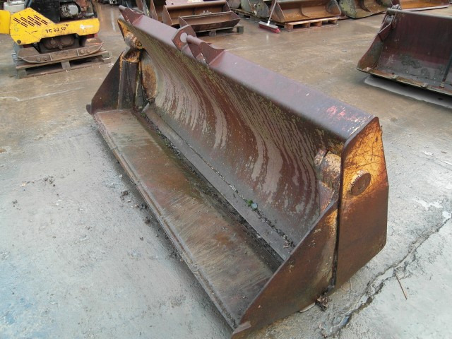 Case 580 - Cupă incărcător: Foto 1 Case 580 - Cupă incărcător: Foto 1