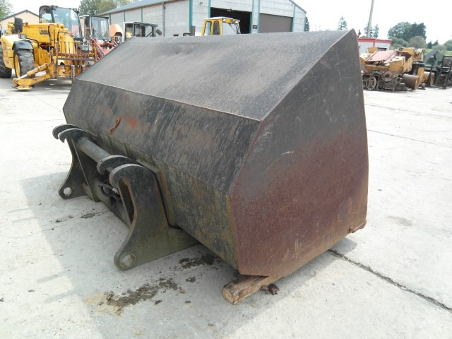 Case - Cupă incărcător: Foto 3 Case - Cupă incărcător: Foto 3