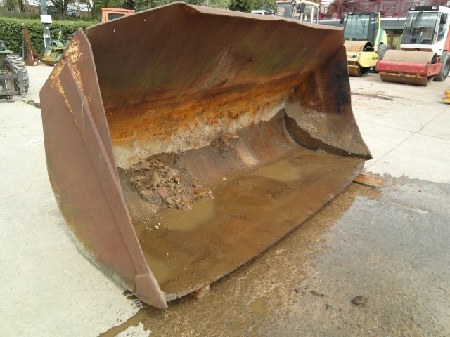 Hanomag - Cupă incărcător: Foto 2 Hanomag - Cupă incărcător: Foto 2