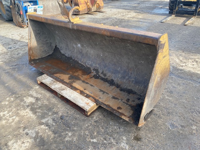 JCB 3 CX - Cupă incărcător: Foto 1 JCB 3 CX - Cupă incărcător: Foto 1