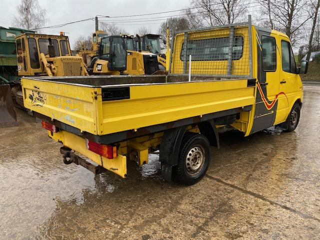 Mercedes 211 CDI B2C - Autoutilitară cu platformă, Autoutilitară cabină dublă: Foto 3 Mercedes 211 CDI B2C - Autoutilitară cu platformă, Autoutilitară cabină dublă: Foto 3