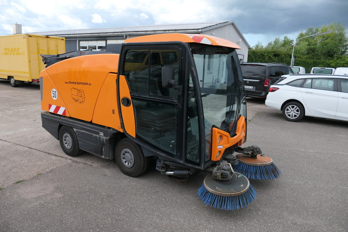 CN200 Sweeper - Măturătoare stradală: Foto 3 CN200 Sweeper - Măturătoare stradală: Foto 3