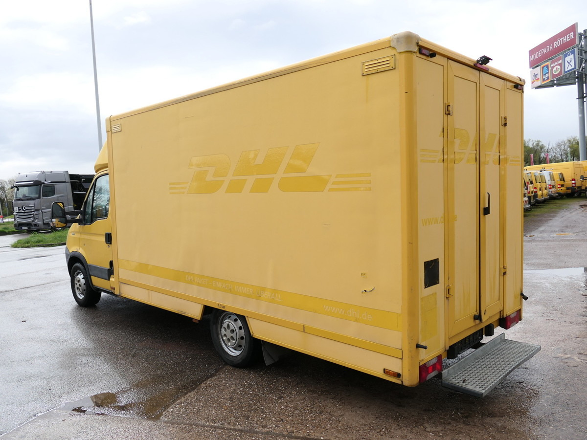 IVECO Daily 35 S11 C30C AUTOMATIK GETRIEBESCHADEN Rega - Autoutilitară box: Foto 5 IVECO Daily 35 S11 C30C AUTOMATIK GETRIEBESCHADEN Rega - Autoutilitară box: Foto 5