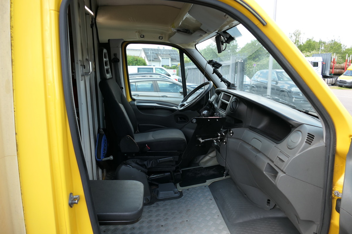 IVECO Daily 35 S11 C30C AUTOMATIK KAMERA MAXI Regale L - Autoutilitară box: Foto 5 IVECO Daily 35 S11 C30C AUTOMATIK KAMERA MAXI Regale L - Autoutilitară box: Foto 5