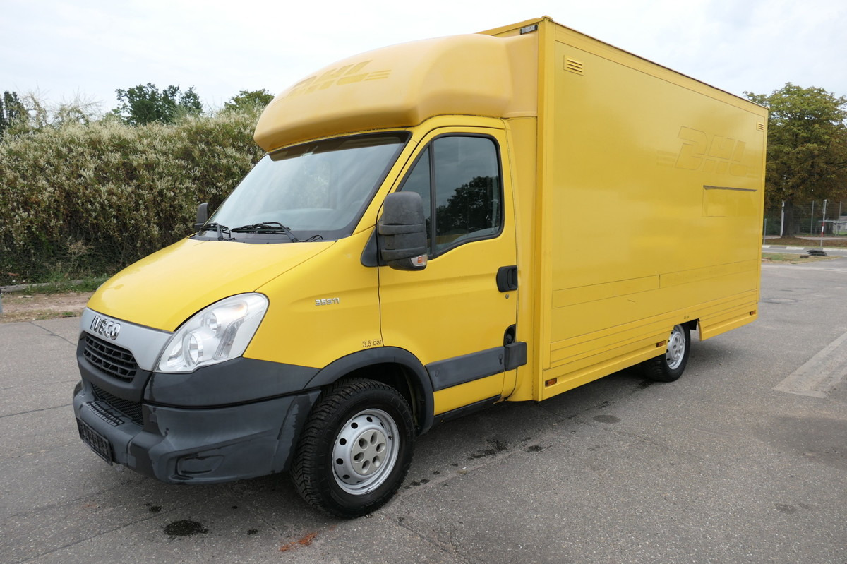 IVECO Daily 35 S11 C30C AUTOMATIK KAMERA Regale LUFT D - Autoutilitară box: Foto 1 IVECO Daily 35 S11 C30C AUTOMATIK KAMERA Regale LUFT D - Autoutilitară box: Foto 1