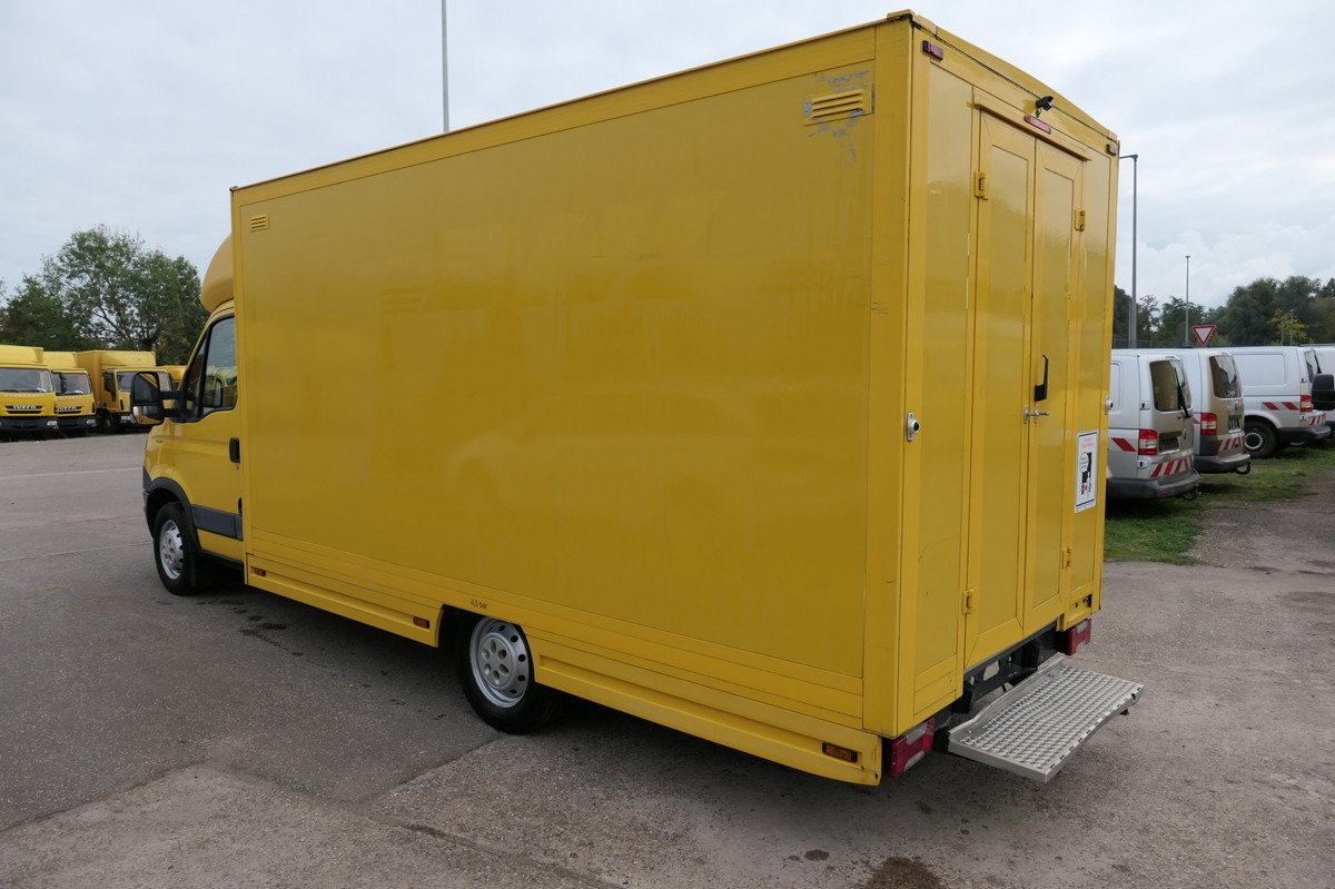 IVECO Daily 35 S11 C30C AUTOMATIK KAMERA Regale LUFT D - Autoutilitară box: Foto 4 IVECO Daily 35 S11 C30C AUTOMATIK KAMERA Regale LUFT D - Autoutilitară box: Foto 4