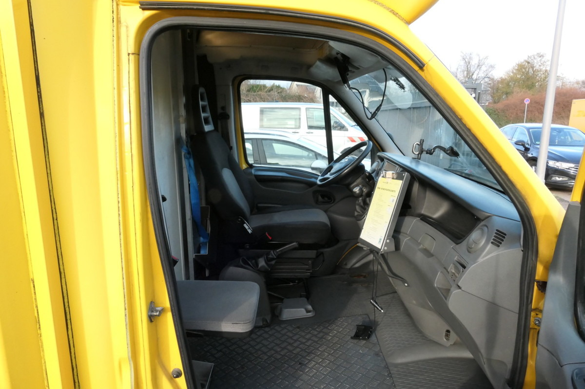 IVECO Daily 35 S11 C30C AUTOMATIK KAMERA Regale LUFT D - Autoutilitară box: Foto 5 IVECO Daily 35 S11 C30C AUTOMATIK KAMERA Regale LUFT D - Autoutilitară box: Foto 5