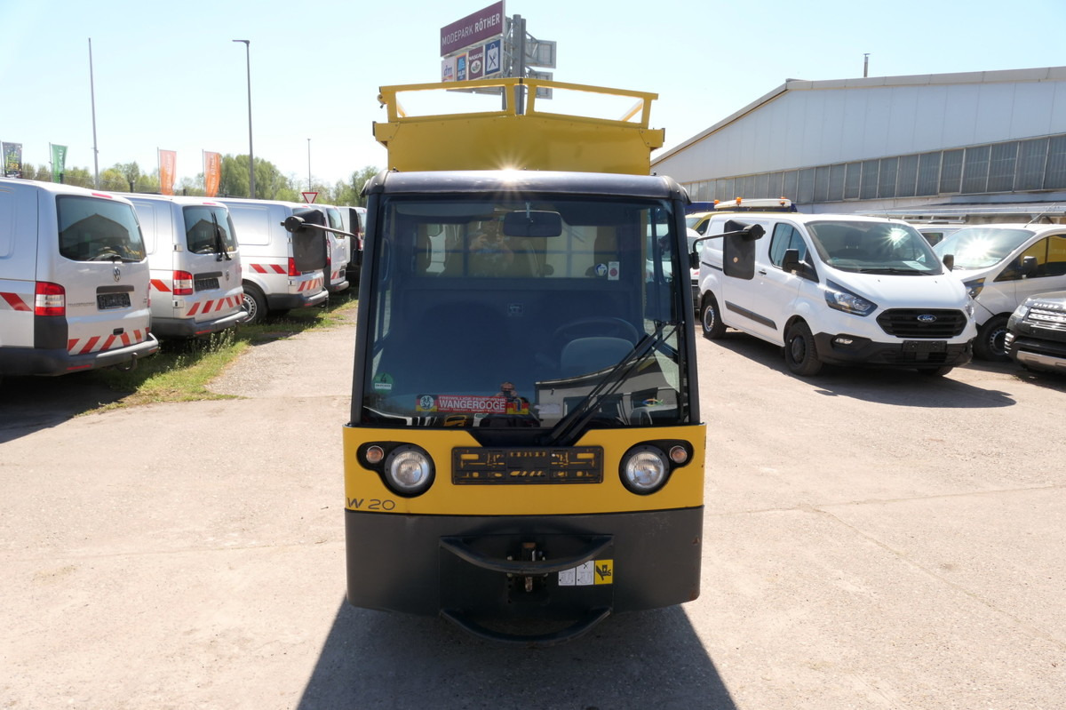 LINDE W20 Schlepper Tractive Batterie 11/2020 - Tractor electric: Foto 2 LINDE W20 Schlepper Tractive Batterie 11/2020 - Tractor electric: Foto 2