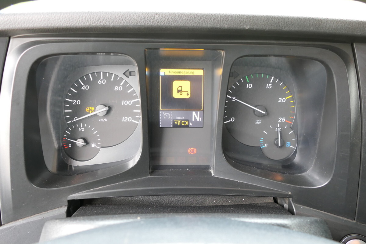 Camion platformă, Camion cu macara MERCEDES-BENZ Antos 2540 L KLIMA Palfinger-Kran PK15001L Lenka: Foto 12 Camion platformă, Camion cu macara MERCEDES-BENZ Antos 2540 L KLIMA Palfinger-Kran PK15001L Lenka: Foto 12