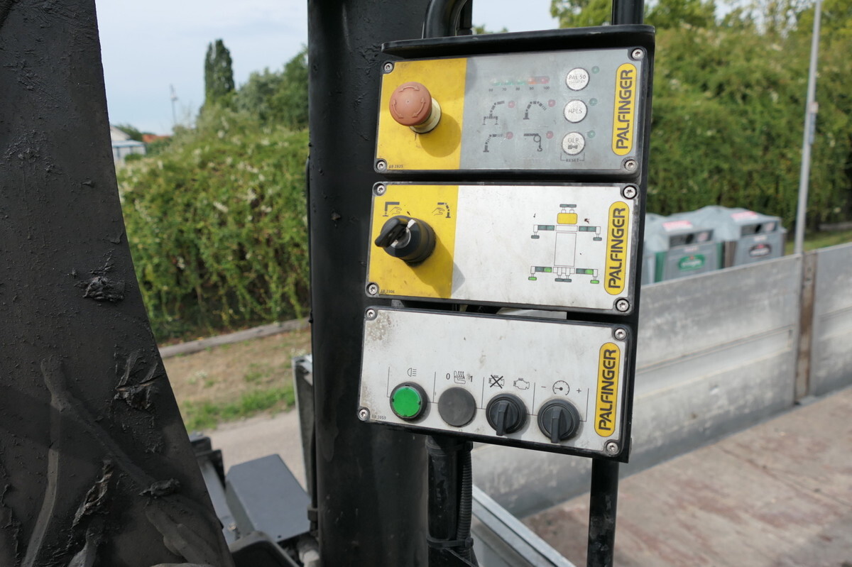 MERCEDES-BENZ Antos 2540 L KLIMA Palfinger-Kran PK15001L Lenka - Camion platformă, Camion cu macara: Foto 5 MERCEDES-BENZ Antos 2540 L KLIMA Palfinger-Kran PK15001L Lenka - Camion platformă, Camion cu macara: Foto 5