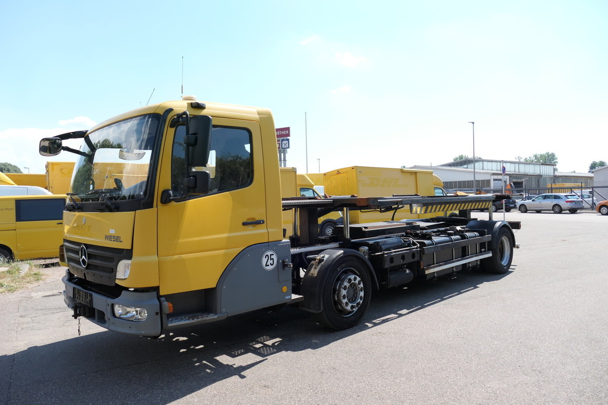 MERCEDES-BENZ KAMAG WBH 25 Wiesel Terberg Umsetzfahrz. Sattelk - Camion transport containere/ Swap body: Foto 5 MERCEDES-BENZ KAMAG WBH 25 Wiesel Terberg Umsetzfahrz. Sattelk - Camion transport containere/ Swap body: Foto 5