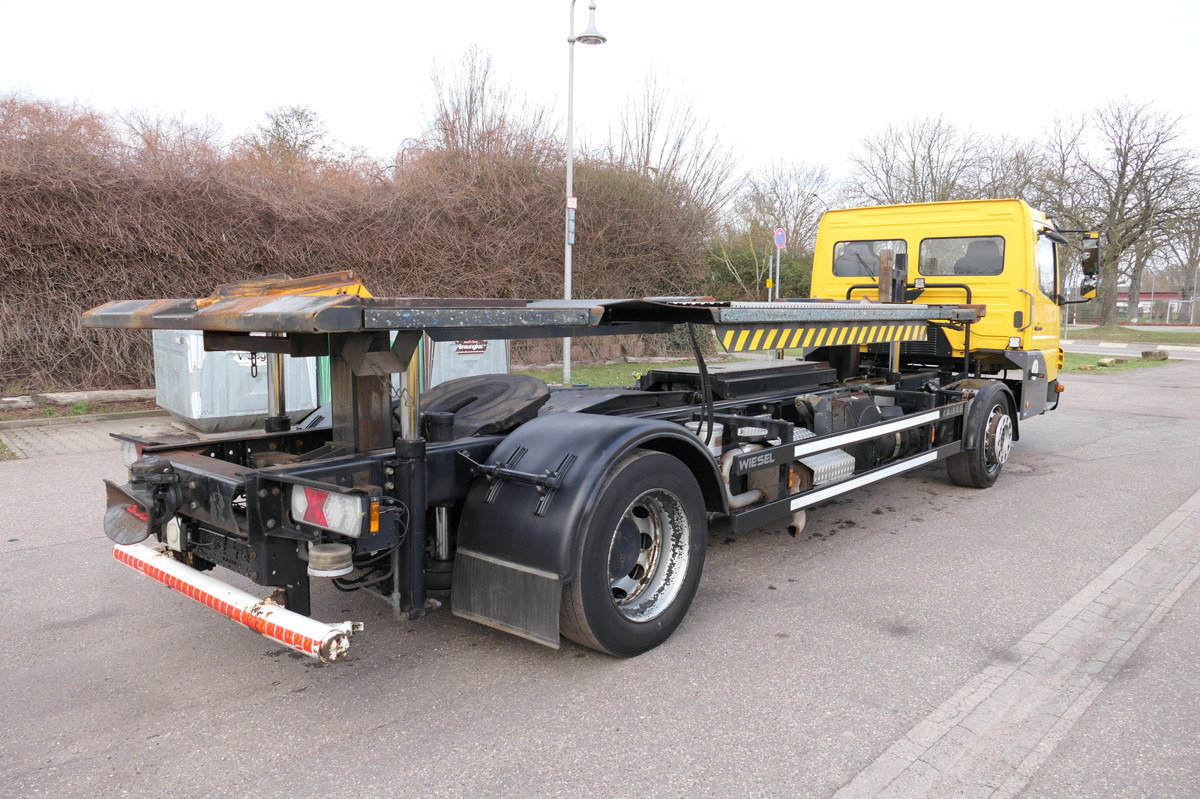MERCEDES-BENZ KAMAG WBH 25 Wiesel Terberg Umsetzfahrz. Sattelk - Camion transport containere/ Swap body: Foto 1 MERCEDES-BENZ KAMAG WBH 25 Wiesel Terberg Umsetzfahrz. Sattelk - Camion transport containere/ Swap body: Foto 1