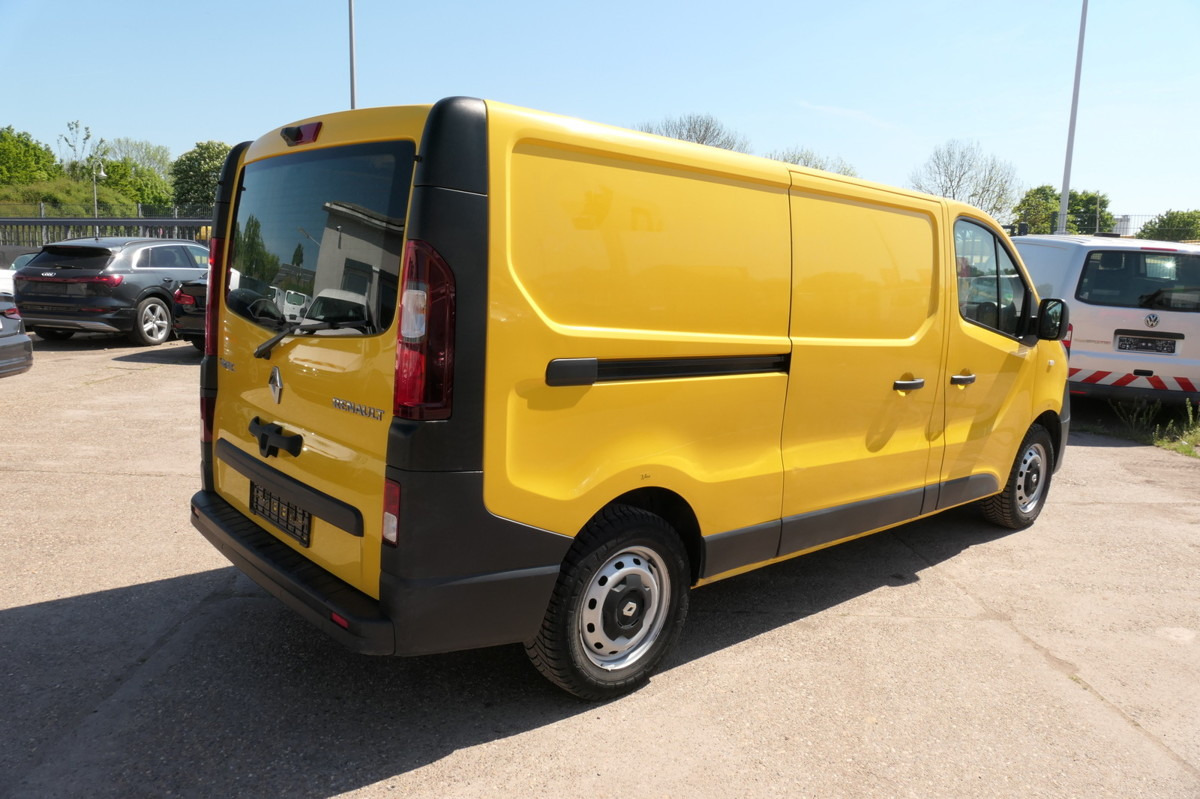 RENAULT Trafic dCi 120 L2H1 - Autoutilitară compactă: Foto 3 RENAULT Trafic dCi 120 L2H1 - Autoutilitară compactă: Foto 3