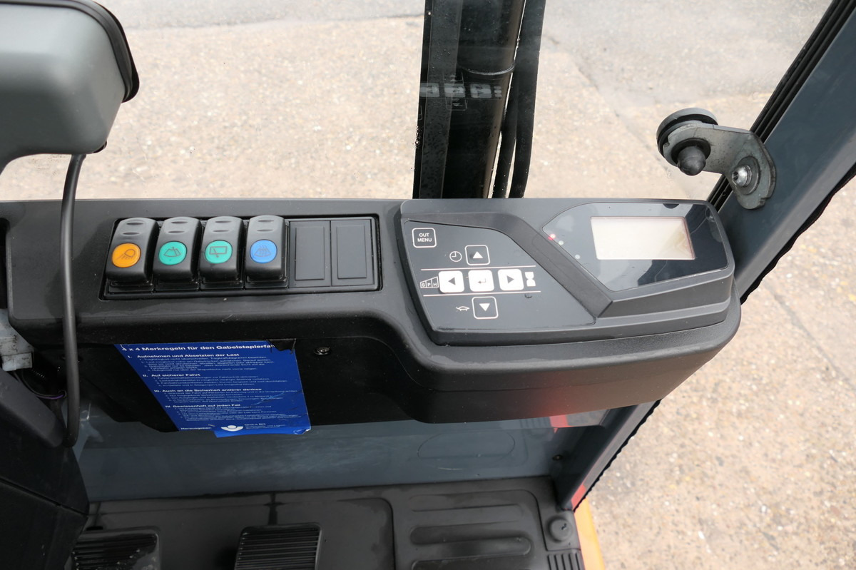 Electrostivuitor TOYOTA 7FBEST 15 Elektro Batterie 17/2021 3-Rad: Foto 10 Electrostivuitor TOYOTA 7FBEST 15 Elektro Batterie 17/2021 3-Rad: Foto 10