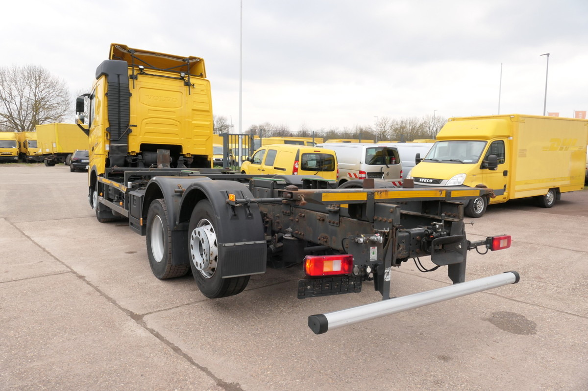 VOLVO FH 26.420 6x2 BDF - Camion transport containere/ Swap body: Foto 1 VOLVO FH 26.420 6x2 BDF - Camion transport containere/ Swap body: Foto 1