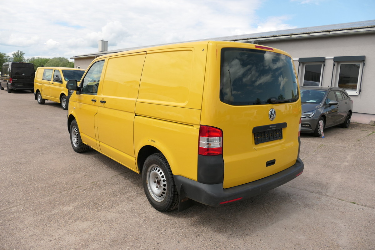 VW T5 Transporter 2.0 TDI COC - Autoutilitară compactă: Foto 5 VW T5 Transporter 2.0 TDI COC - Autoutilitară compactă: Foto 5