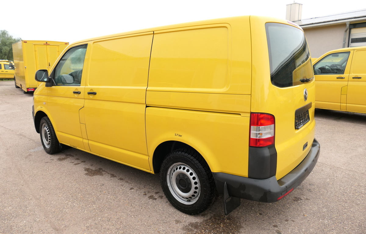 VW T5 Transporter 2.0 TDI COC - Autoutilitară compactă: Foto 5 VW T5 Transporter 2.0 TDI COC - Autoutilitară compactă: Foto 5