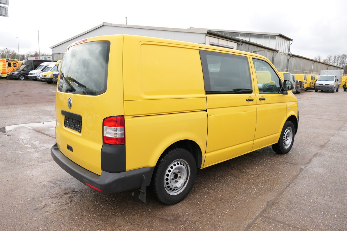 VW T5 Transporter 2.0 TDI EURO-5 CoC PARKTRONIK - Autoutilitară compactă: Foto 4 VW T5 Transporter 2.0 TDI EURO-5 CoC PARKTRONIK - Autoutilitară compactă: Foto 4