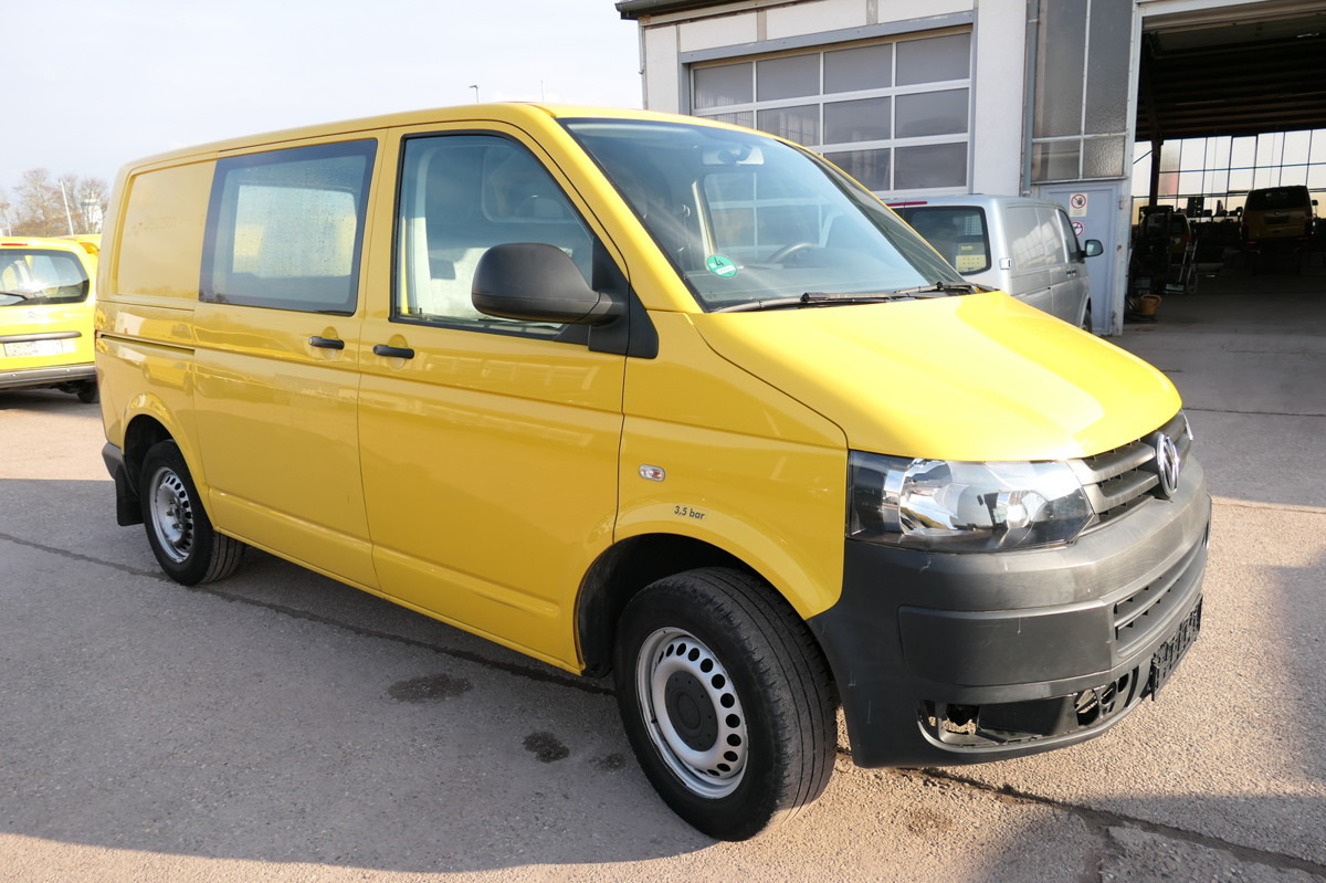 VW T5 Transporter 2.0 TDI EURO-5 PARKTRONIK CoC - Autoutilitară compactă: Foto 2 VW T5 Transporter 2.0 TDI EURO-5 PARKTRONIK CoC - Autoutilitară compactă: Foto 2