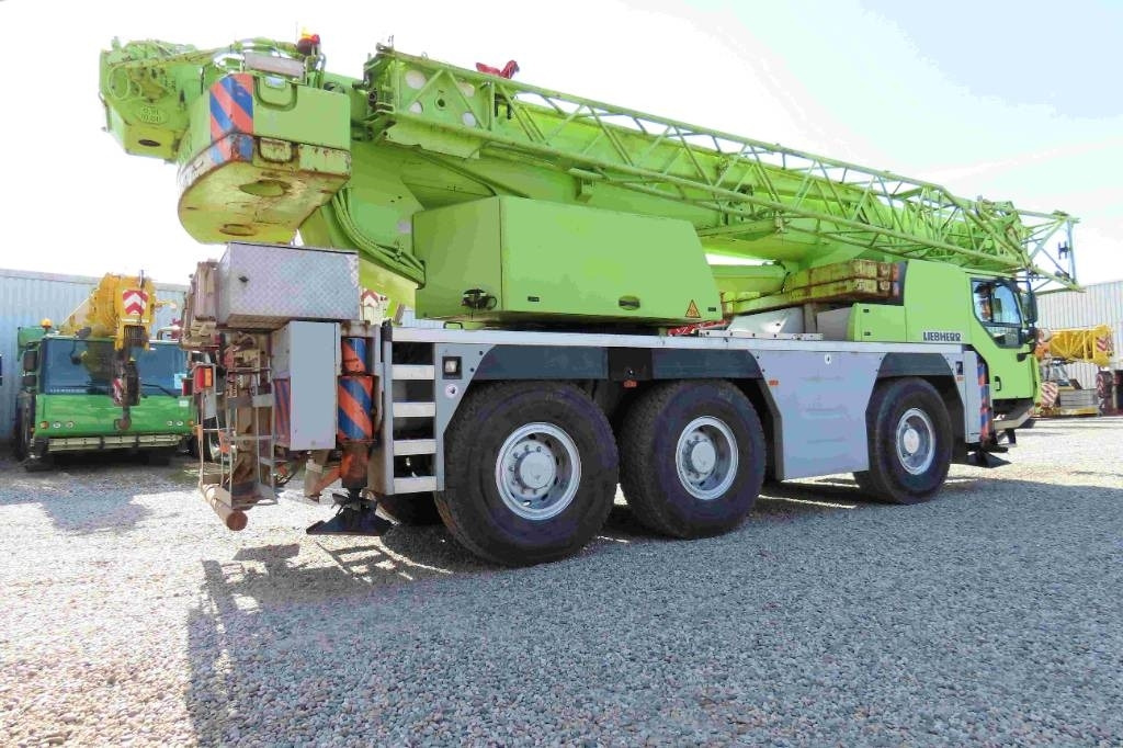 Liebherr LTM 1055-3.2 - Macara tot teren: Foto 3 Liebherr LTM 1055-3.2 - Macara tot teren: Foto 3