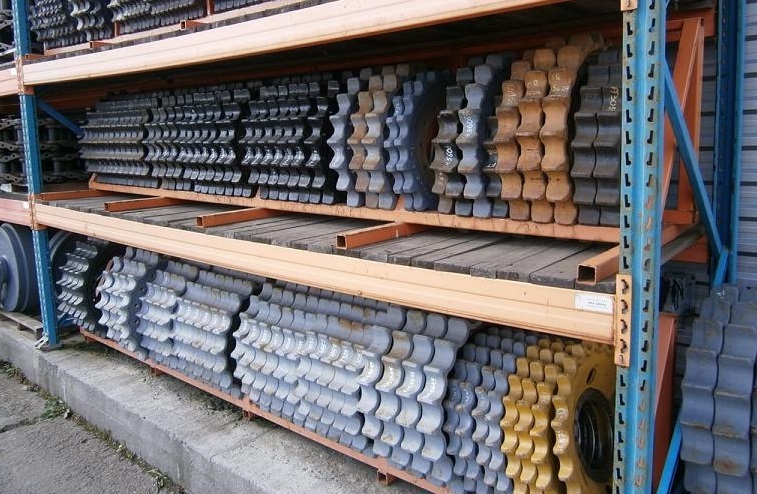 LIEBHERR 934 - Senila pentru Excavator pe şenile: Foto 2 LIEBHERR 934 - Senila pentru Excavator pe şenile: Foto 2