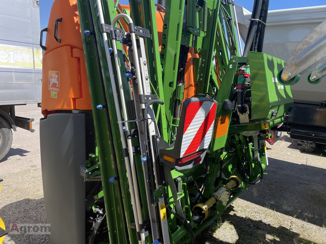 Amazone UF 1302 - Maşină de erbicidat purtata: Foto 5 Amazone UF 1302 - Maşină de erbicidat purtata: Foto 5