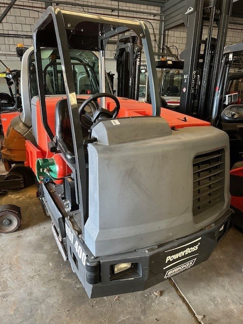 Hako powerboss PB-45-LPUK Naitilus - Mașină de măturat industrială: Foto 1 Hako powerboss PB-45-LPUK Naitilus - Mașină de măturat industrială: Foto 1