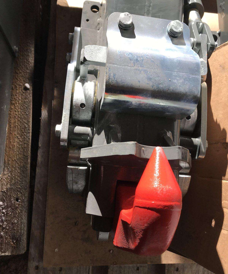 Merlo Merlo - Capotă pentru Utilaje agricole: Foto 5 Merlo Merlo - Capotă pentru Utilaje agricole: Foto 5