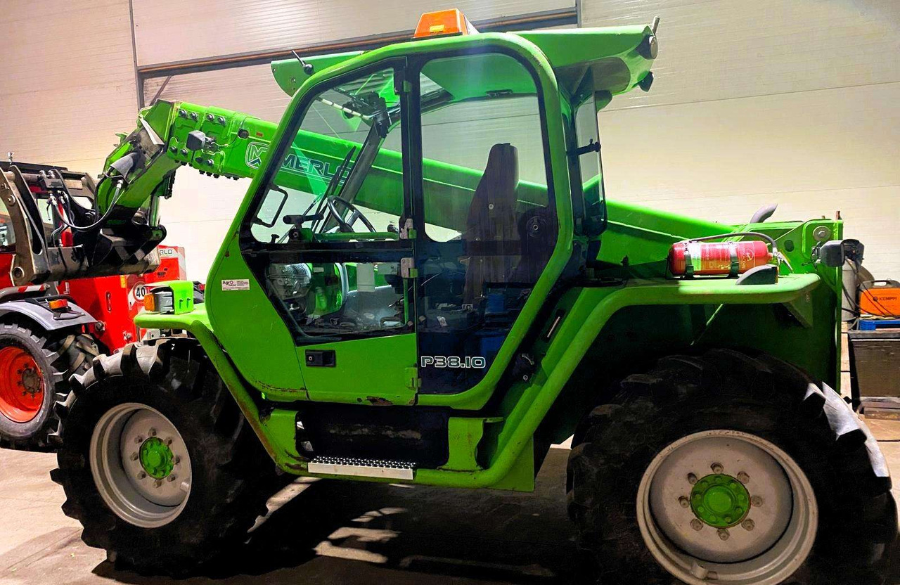 Merlo P38.10 - Stivuitor telescopic: Foto 2 Merlo P38.10 - Stivuitor telescopic: Foto 2