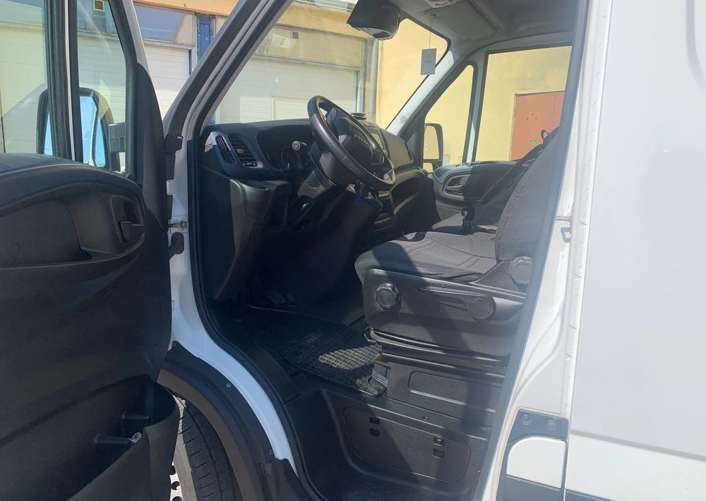 Iveco DAILY - Dubă: Foto 5 Iveco DAILY - Dubă: Foto 5