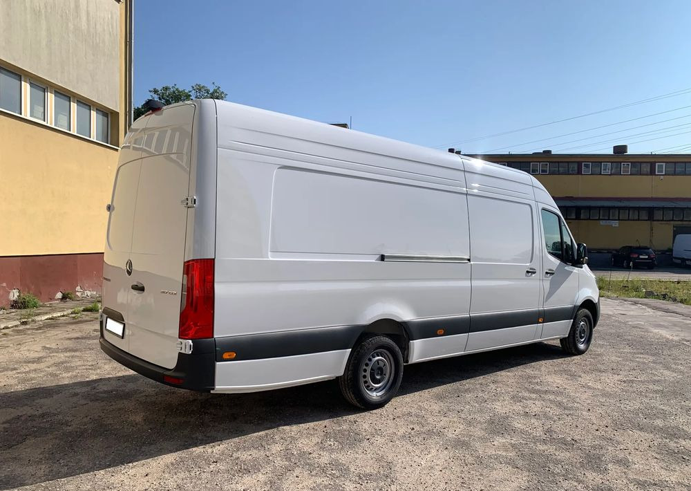 Mercedes-Benz SPRINTER 317 CDI Furgon PRO - Dubă: Foto 5 Mercedes-Benz SPRINTER 317 CDI Furgon PRO - Dubă: Foto 5