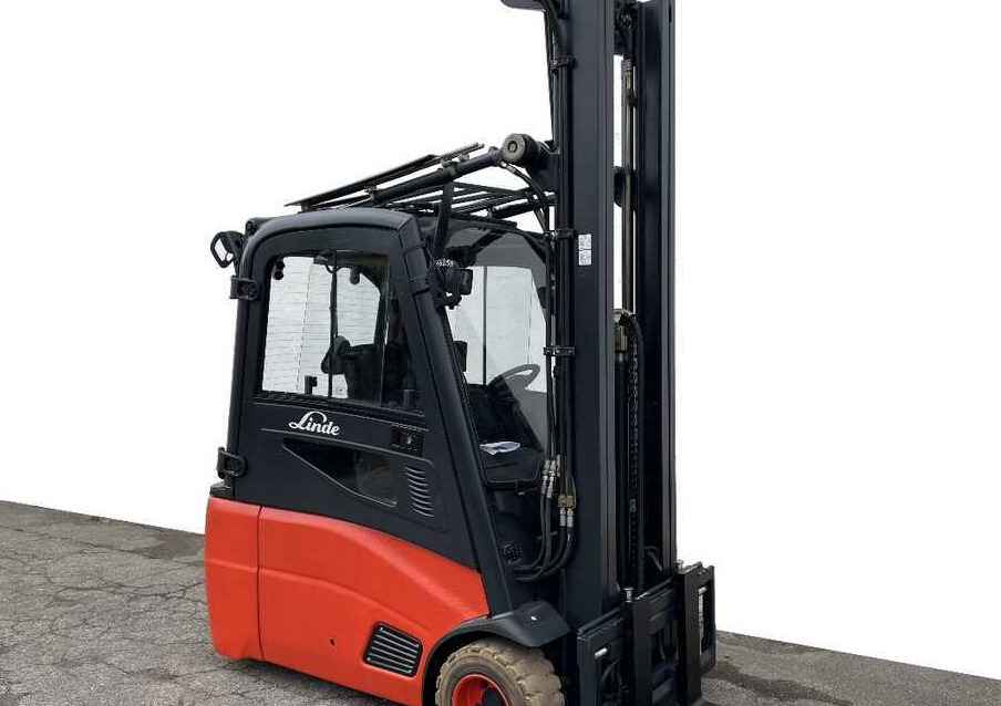 Linde E 18 L-01/386 (batt. NUOVA) - Electrostivuitor: Foto 1 Linde E 18 L-01/386 (batt. NUOVA) - Electrostivuitor: Foto 1