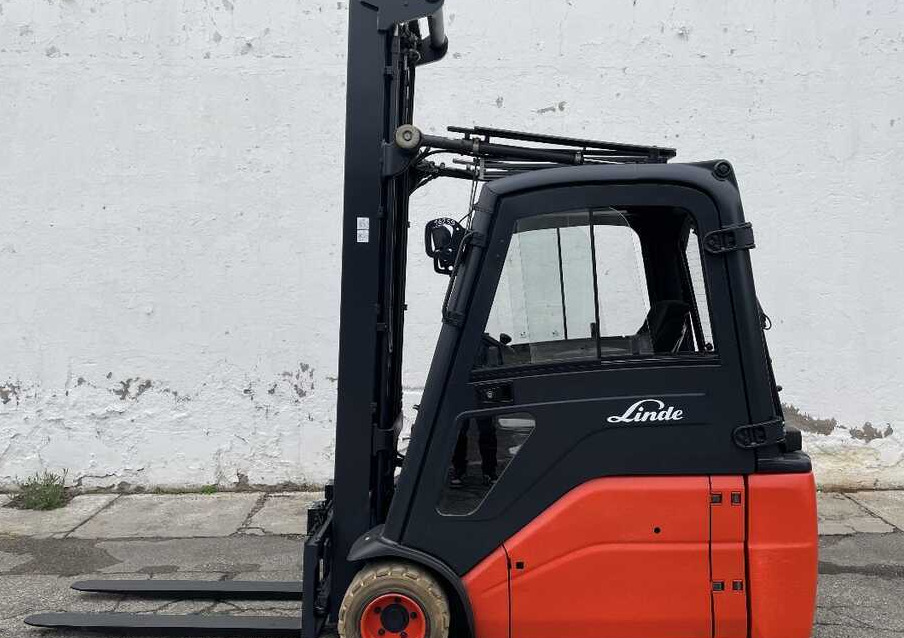 Linde E 18 L-01/386 (batt. NUOVA) - Electrostivuitor: Foto 2 Linde E 18 L-01/386 (batt. NUOVA) - Electrostivuitor: Foto 2