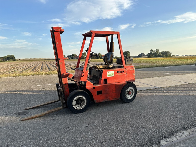 Clark DCY 40 - Stivuitor diesel: Foto 1 Clark DCY 40 - Stivuitor diesel: Foto 1