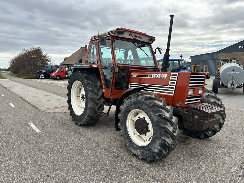 Fiat 110-90 DT - Tractor agricol: Foto 4 Fiat 110-90 DT - Tractor agricol: Foto 4