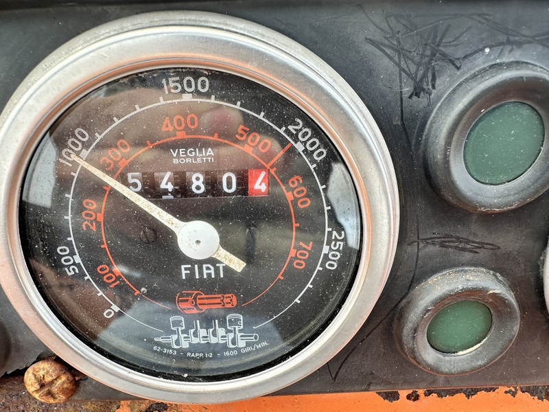 Fiat 640 - Tractor agricol: Foto 5 Fiat 640 - Tractor agricol: Foto 5