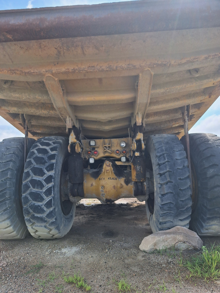 Caterpillar 777C - Autobasculantă: Foto 4 Caterpillar 777C - Autobasculantă: Foto 4